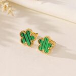 Boucles d'oreilles مناڤش